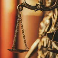 Земельна афера: у Франківську трьом чоловікам повідомили про підозру в шахрайстві