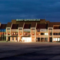 В Івано-Франківському аеропорту готуються до будівництва нової злітної смуги