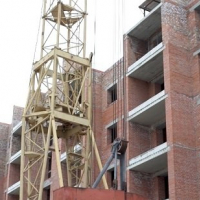 В Івано-Франківську тимчасова комісія перевіряє експлуатацію баштових кранів на об’єктах будівництва