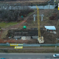 Триває будівництво нового моста на Пасічну. ФОТО