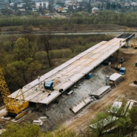 У Франківську продовжується будівництво нового моста на Пасічну
